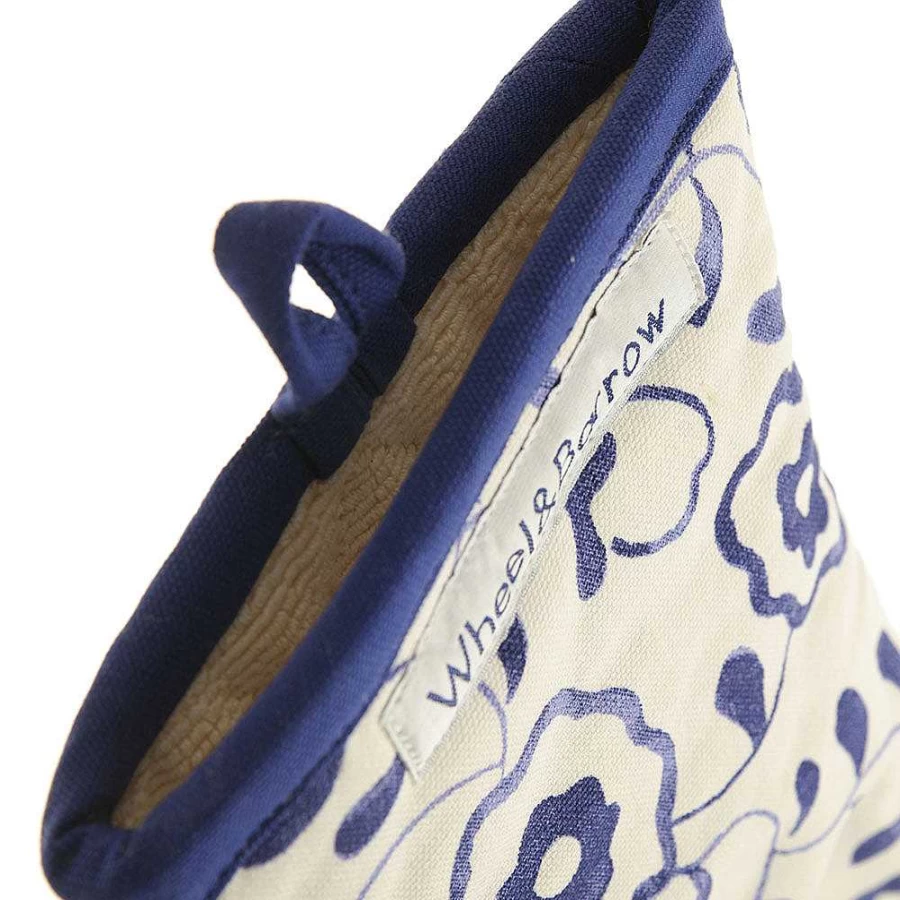 Wheel and Barrow Heat-Resistant Teapot Print Oven Mitt - Kitchen Cooking Safety Glove
